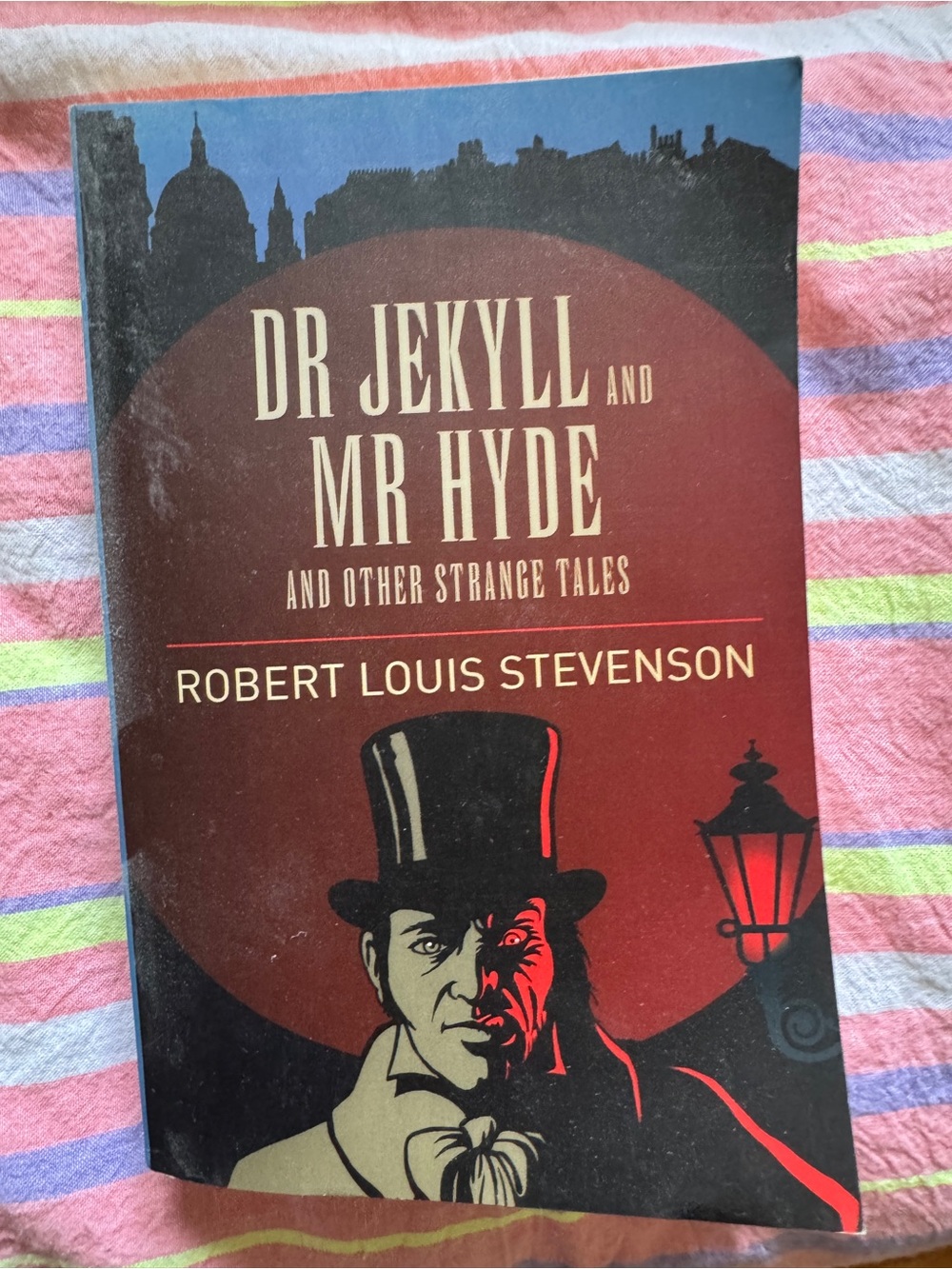 Books Bundle - Picture 5 of 6